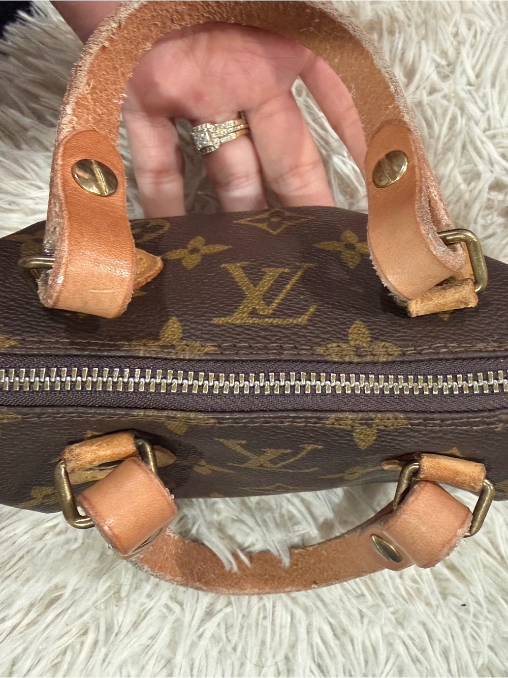 Louis Vuitton nano speedy